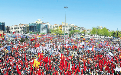 32 yıllık inat kırılınca 500 bin kişi Taksim'i şölen alanına çevirdi