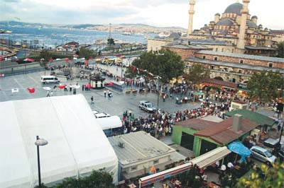 Dertlere kısa bir iftar molası