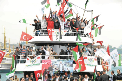 Gazeteciler Mavi Marmara'yı yazdı