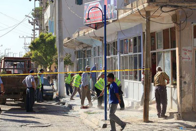 Suriye'den Akçakale'ye bomba düştü