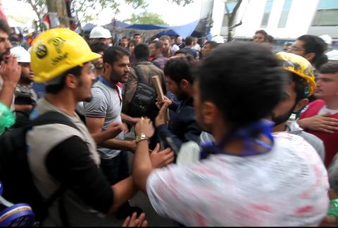 Gezi'de kavgalar müzikle ayrılıyor
