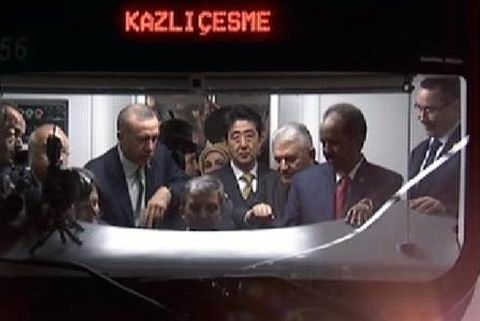 Ve Marmaray ilk 'resmi' seferini yaptı