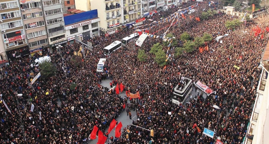 Türkiye, çocuğunu böyle uğurladı