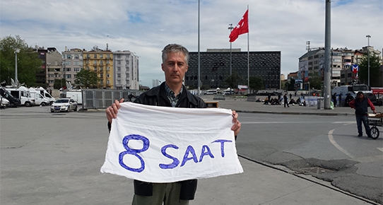 Taksim'deki tek kişilik eylem